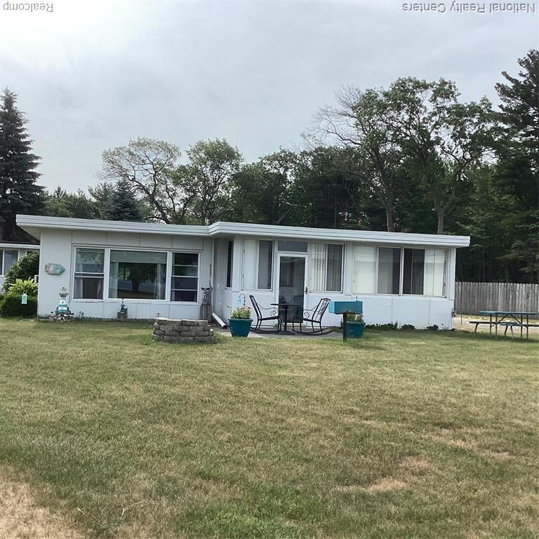 6024 Port Austin Road 5 — photo