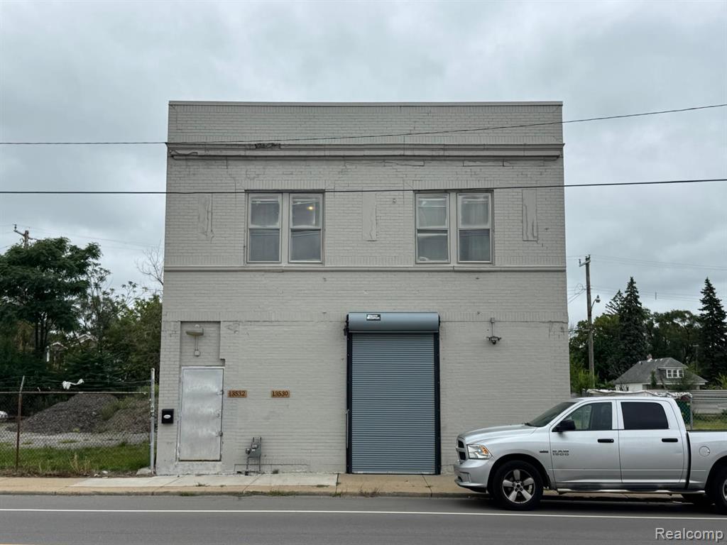 13532 Conant Street — photo