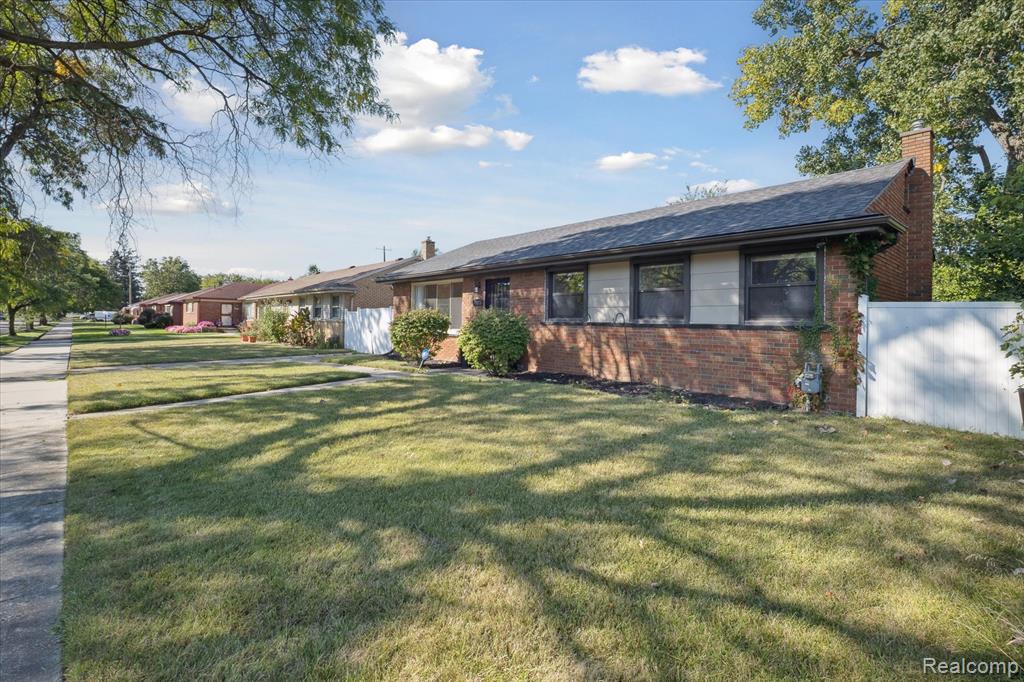 20575 Rutherford Street, Detroit, MI 48235 — photo 3
