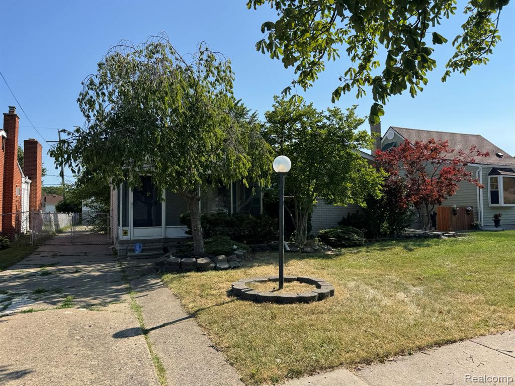 23113 Socia Street — photo