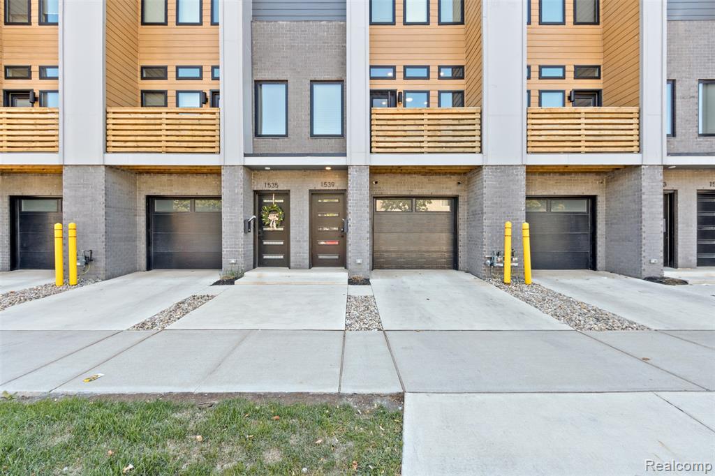 1539 Pallister — photo