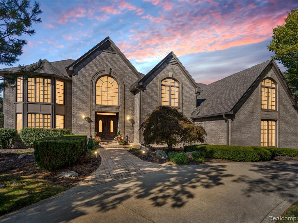 5724 Murfield Drive — photo