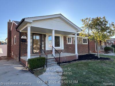 15435 Cameron Street — photo