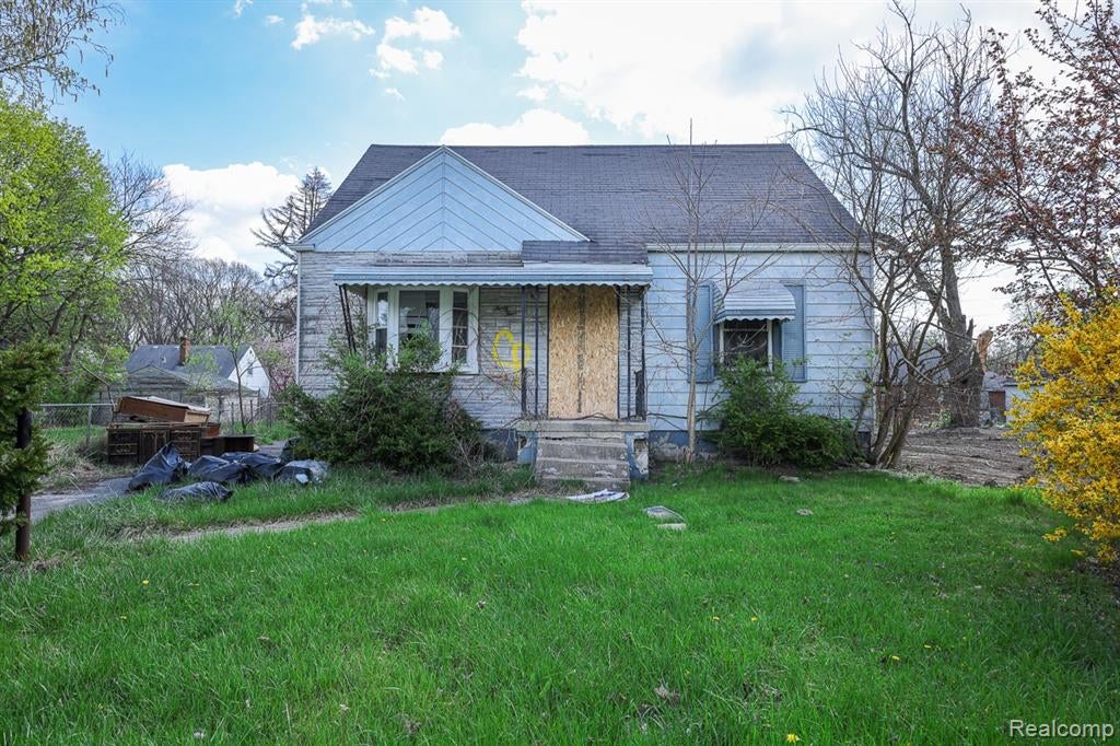 3422 Race Street — photo