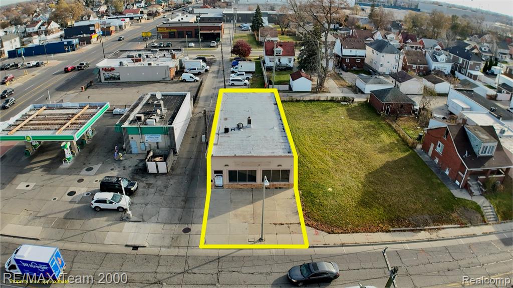 7120 Chase Road — photo