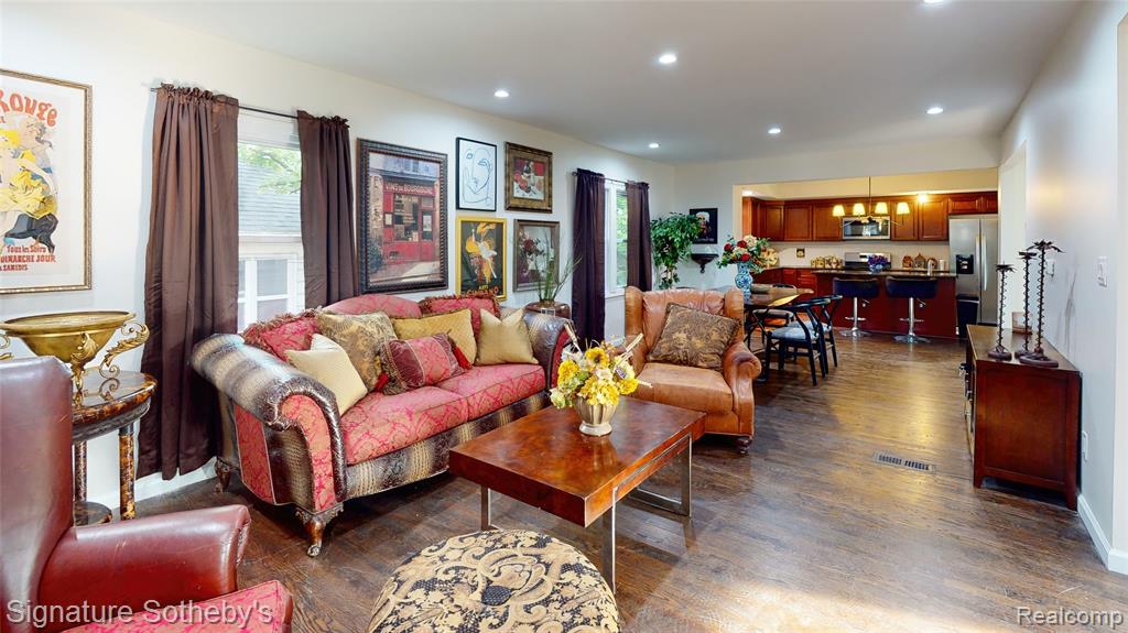 2002 Ridgemont Road, Grosse Pointe Woods, MI 48236 — photo 3