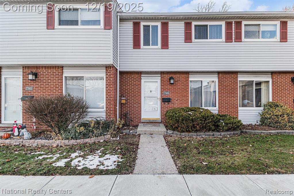 27809 Eastwick Sq. — photo
