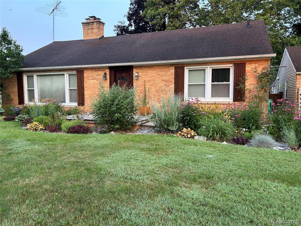 401 Richard Avenue — photo