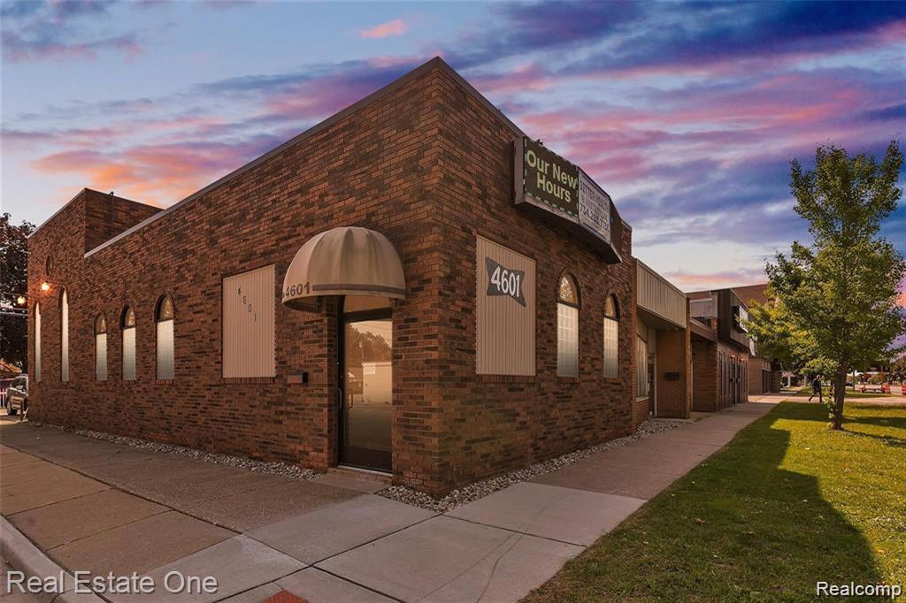 4601 Allen Road — photo
