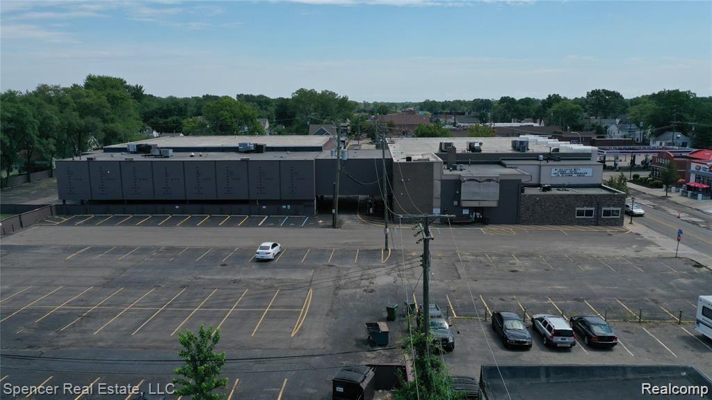 3490 12 Mile Road — photo