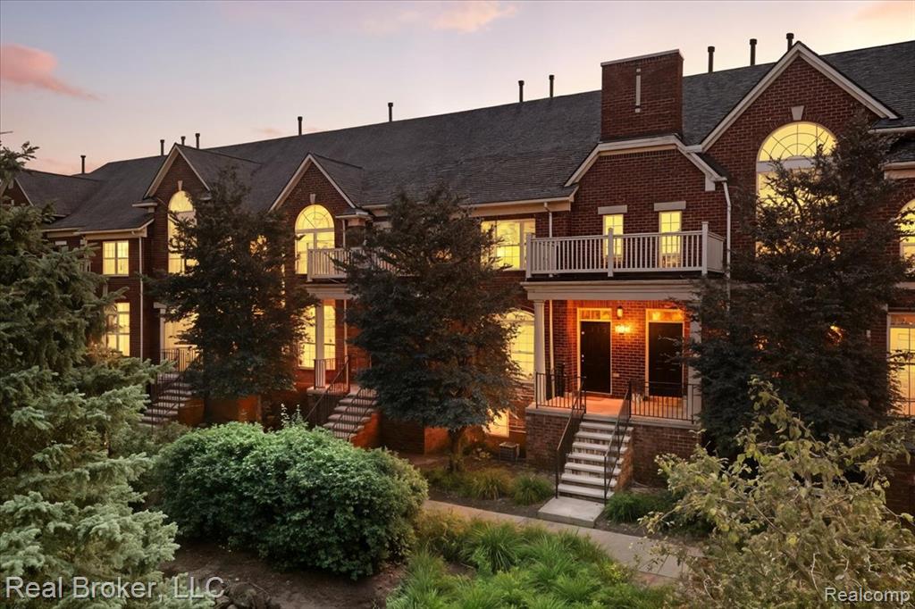 1546 Devon Lane — photo