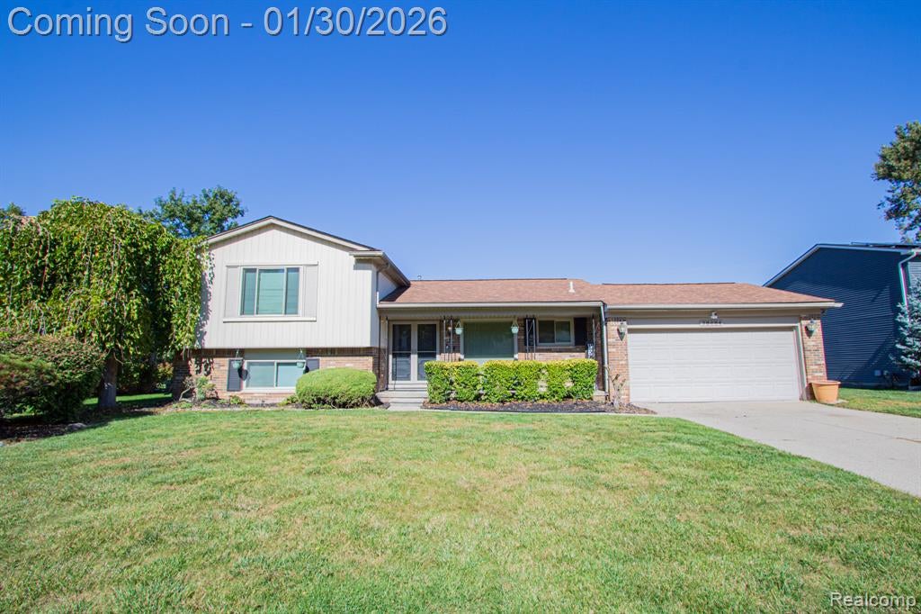 38684 Meadowlawn Street — photo