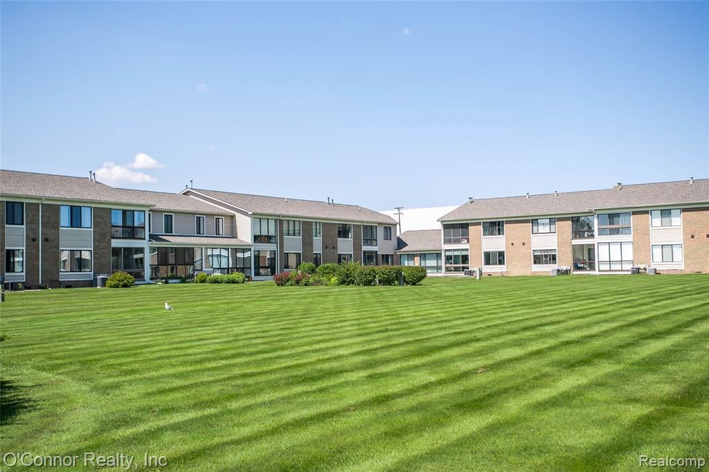1660 River Road 53 — photo