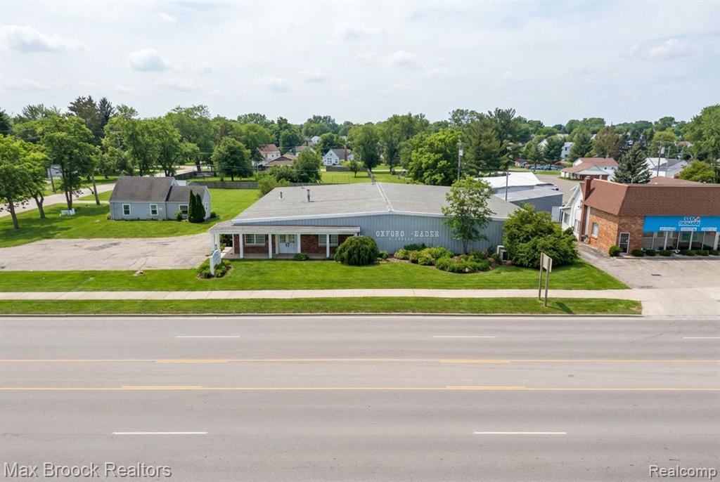 666 S Lapeer Road — photo