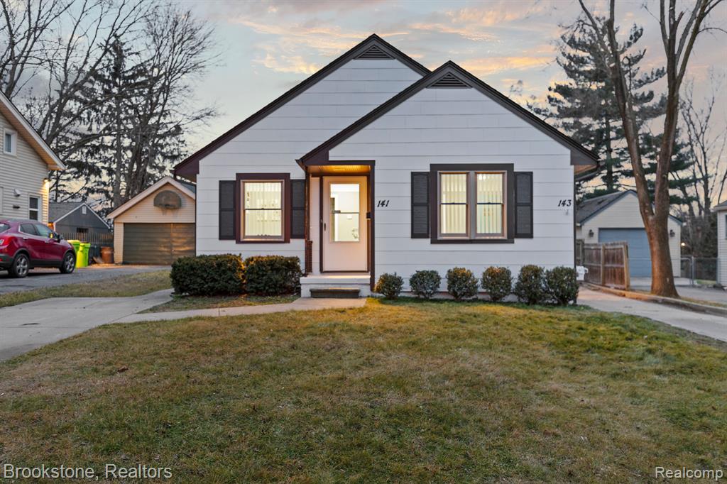 141 Ferndale Avenue — photo