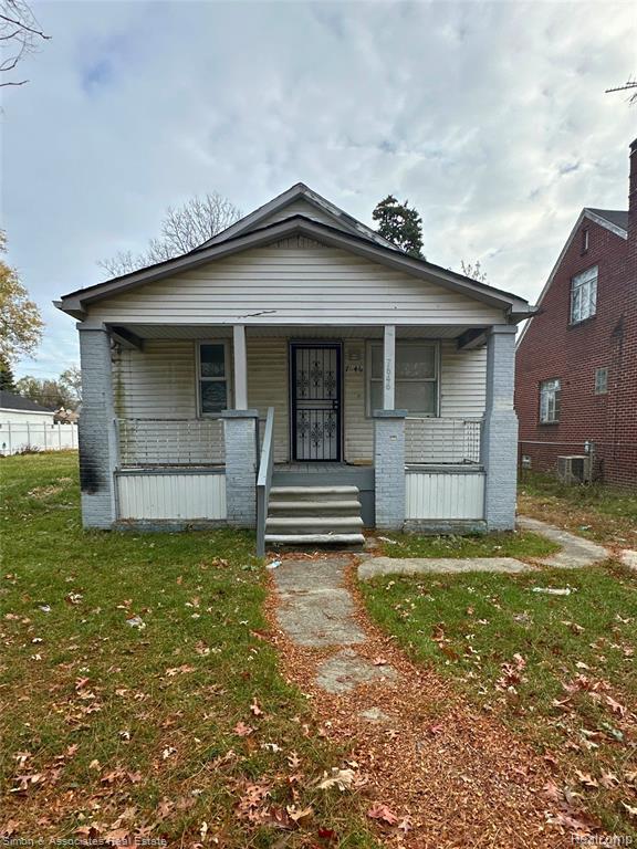 7646 Brace Street — photo