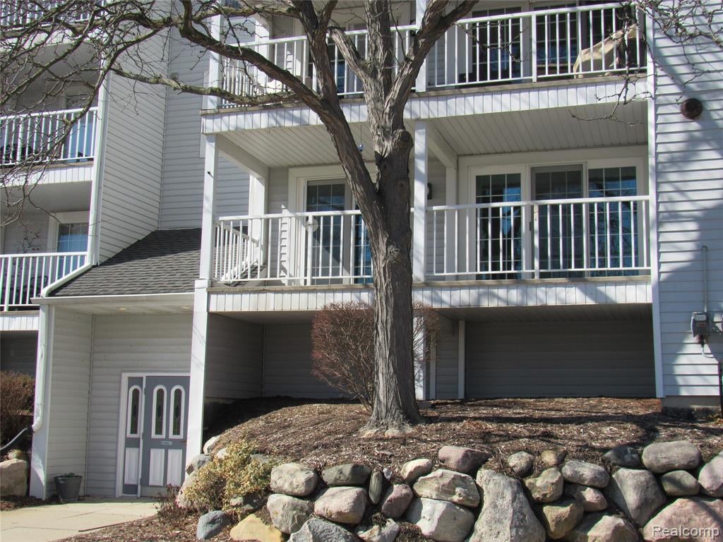 3565 S Port Cove Drive 63 — photo