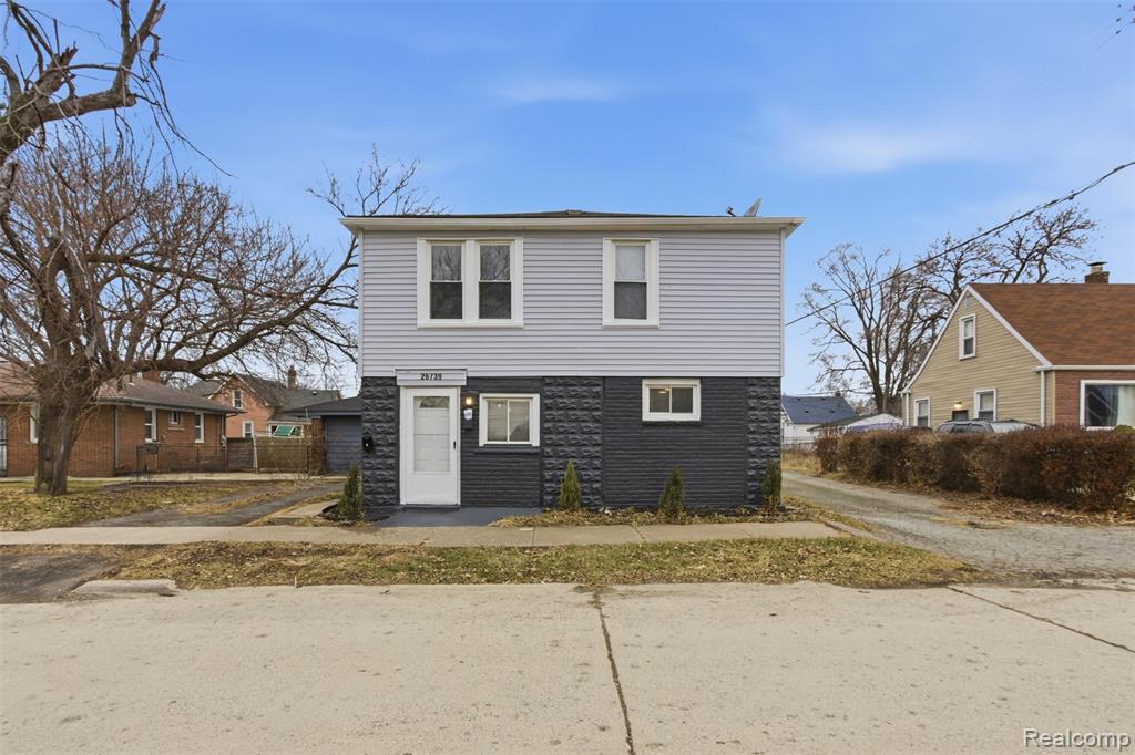 26739 W Outer Drive — photo