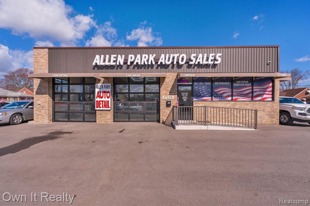 17120 Ecorse Road — photo