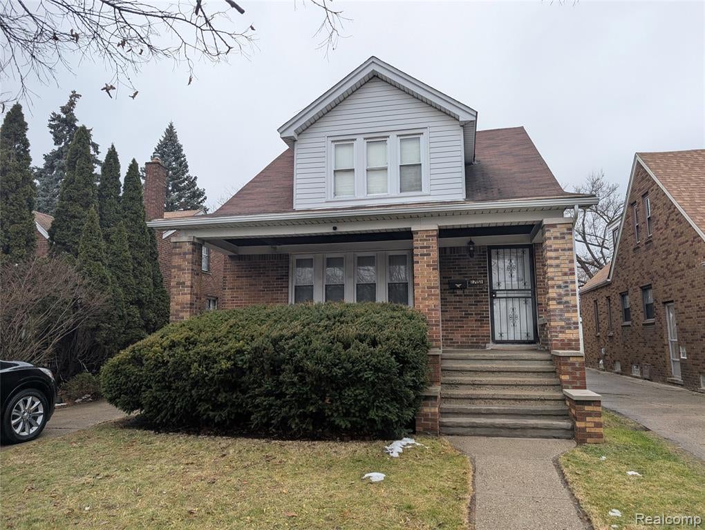 17151 Albion Street — photo