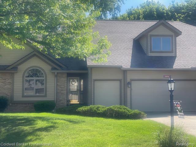 13096 Village Court — photo