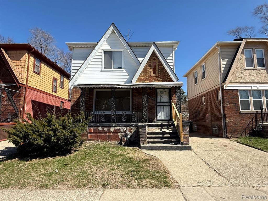 16206 Snowden Street — photo