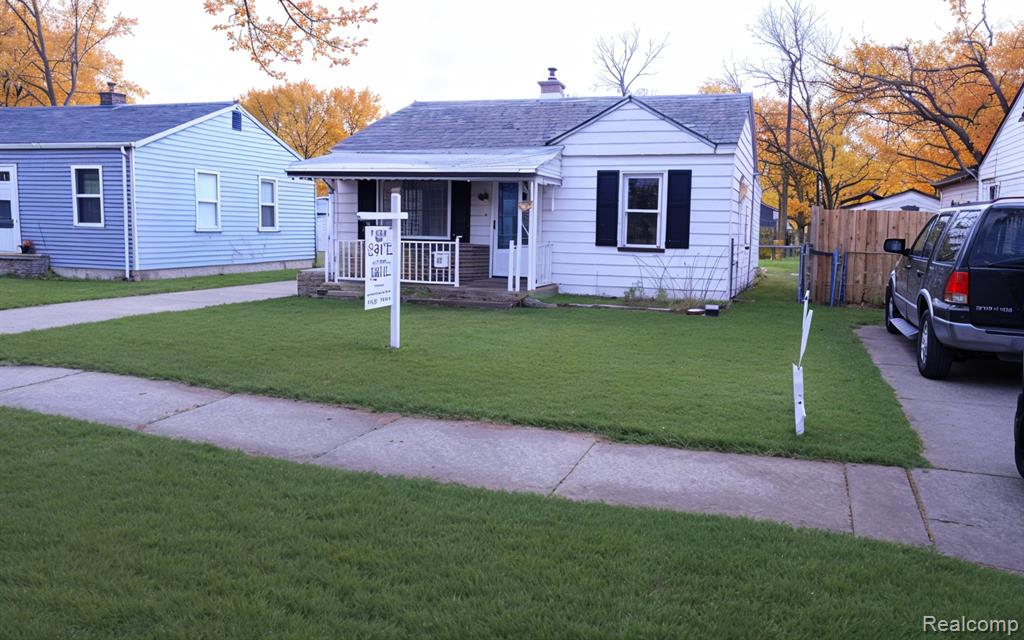 6430 Banner Street — photo