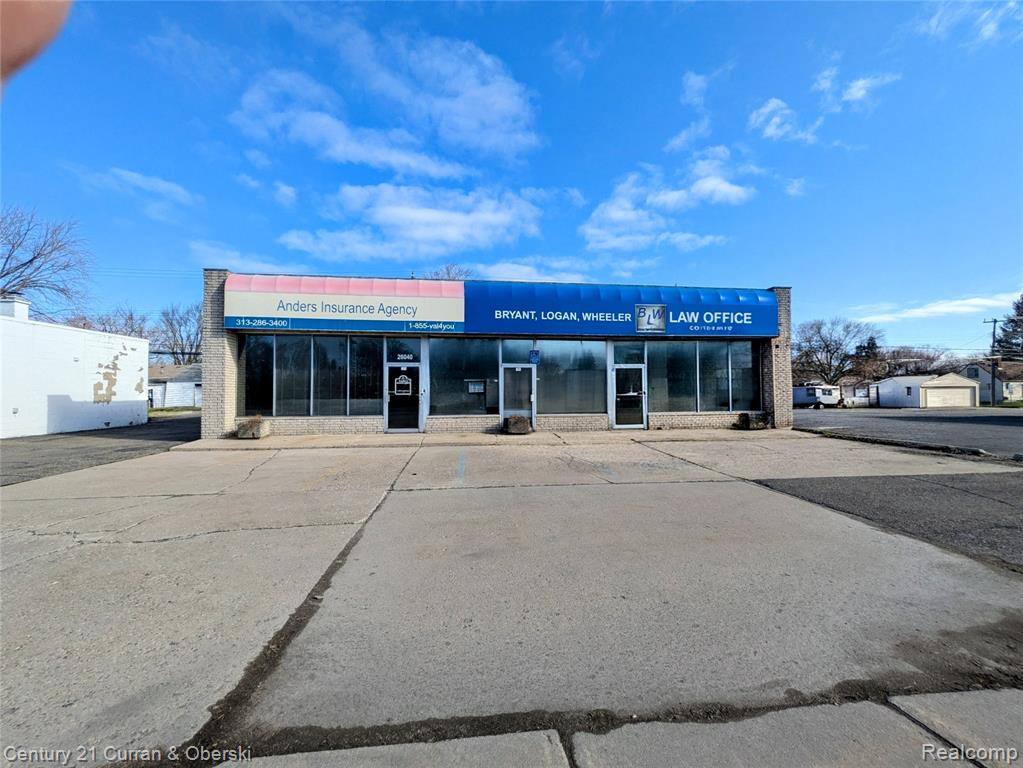 26032 5 Mile Road — photo