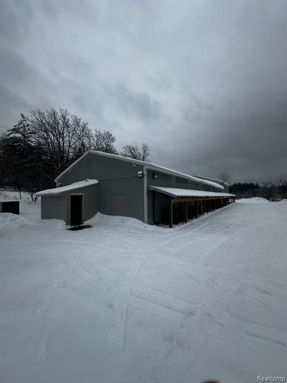 7579 US Highway 131 — photo