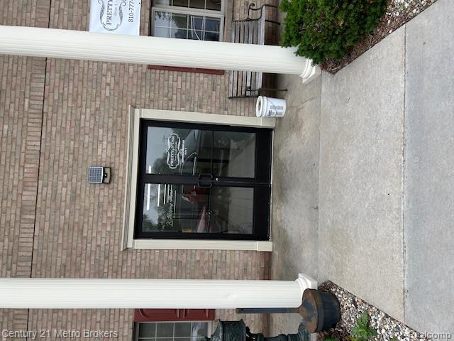 Home in Grand Blanc, MI 48439 — photo 2