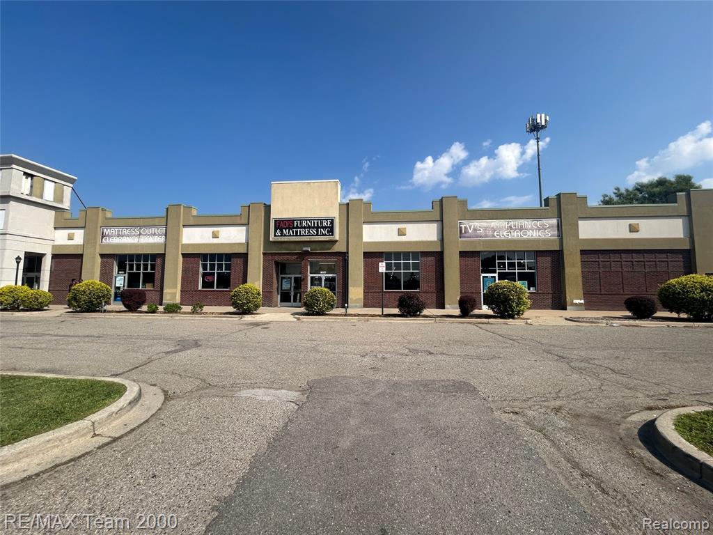 27250 Eureka Road — photo