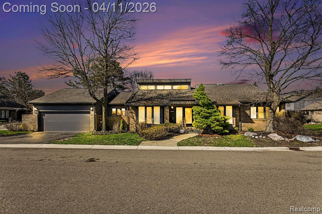 5950 Pinetree Drive — photo