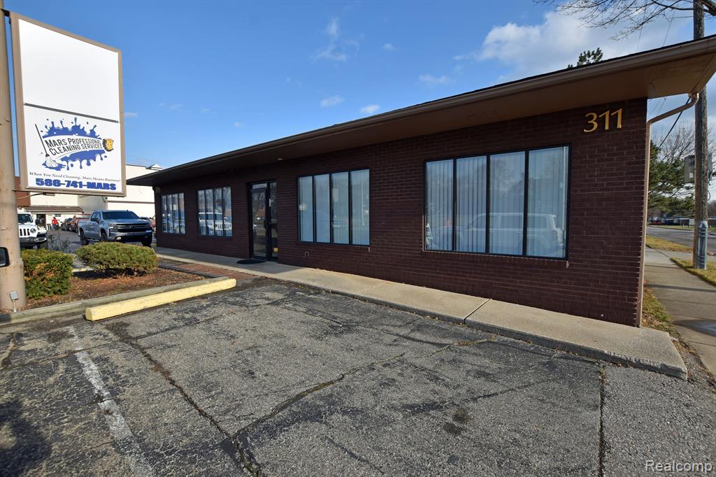 311 Southbound Gratiot Avenue — photo