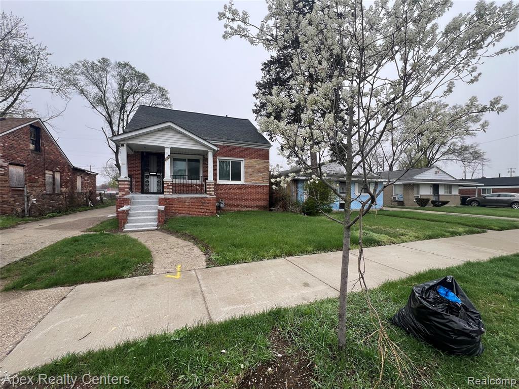 20411 Washburn Street — photo