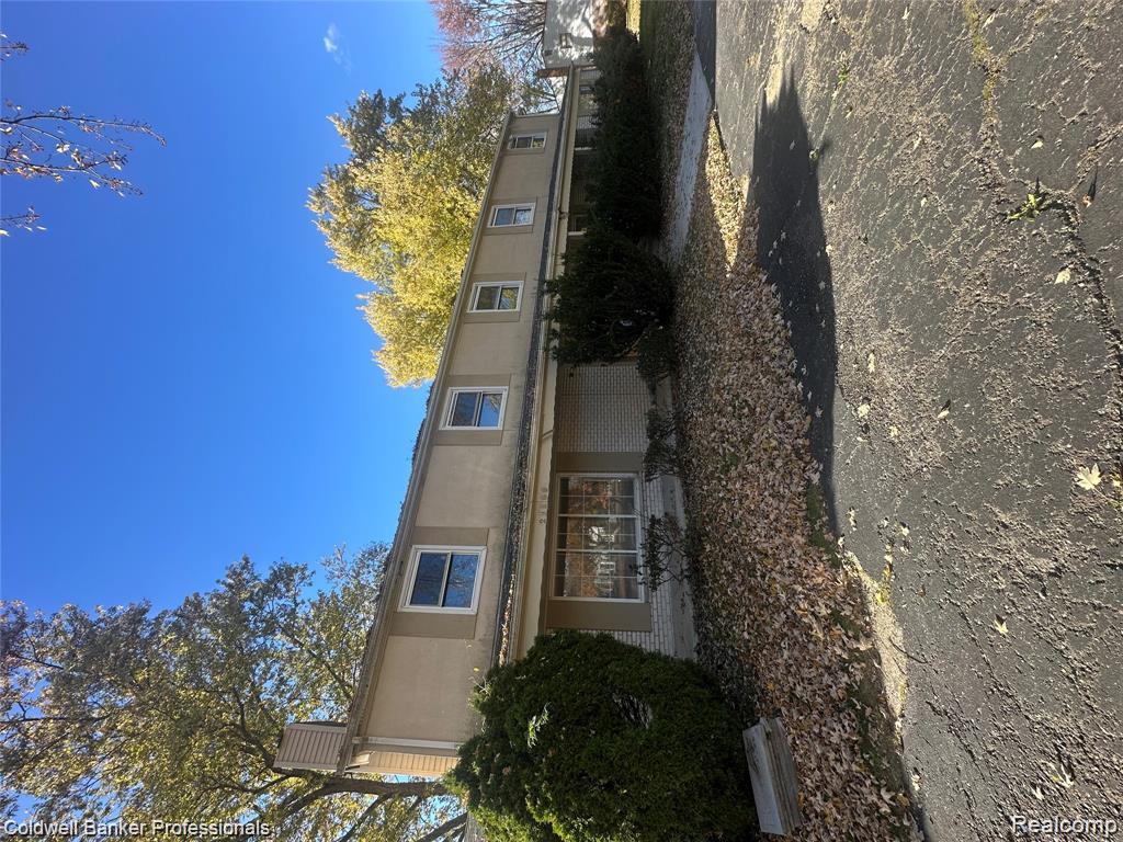 29585 Woodhaven Lane — photo