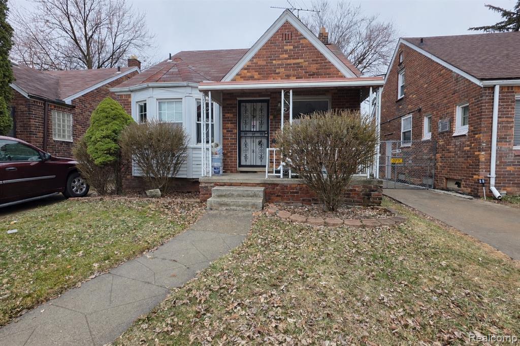 9759 Manistique Street — photo