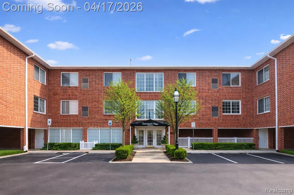 444 Chester Street 425 — photo