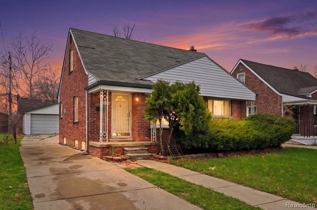 9193 Rutherford Street — photo