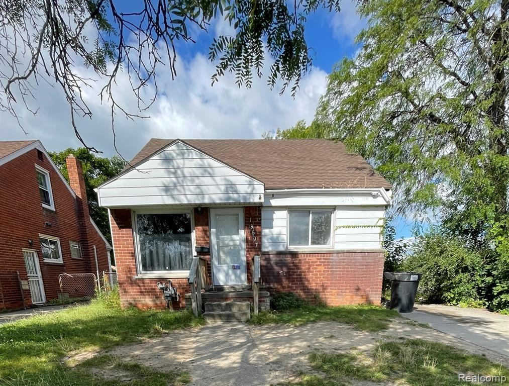 13607 Virgil Street — photo