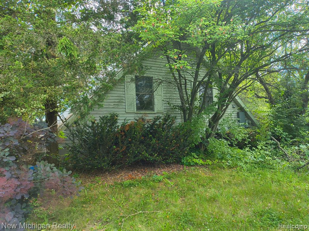 17221 W US Highway 223 — photo