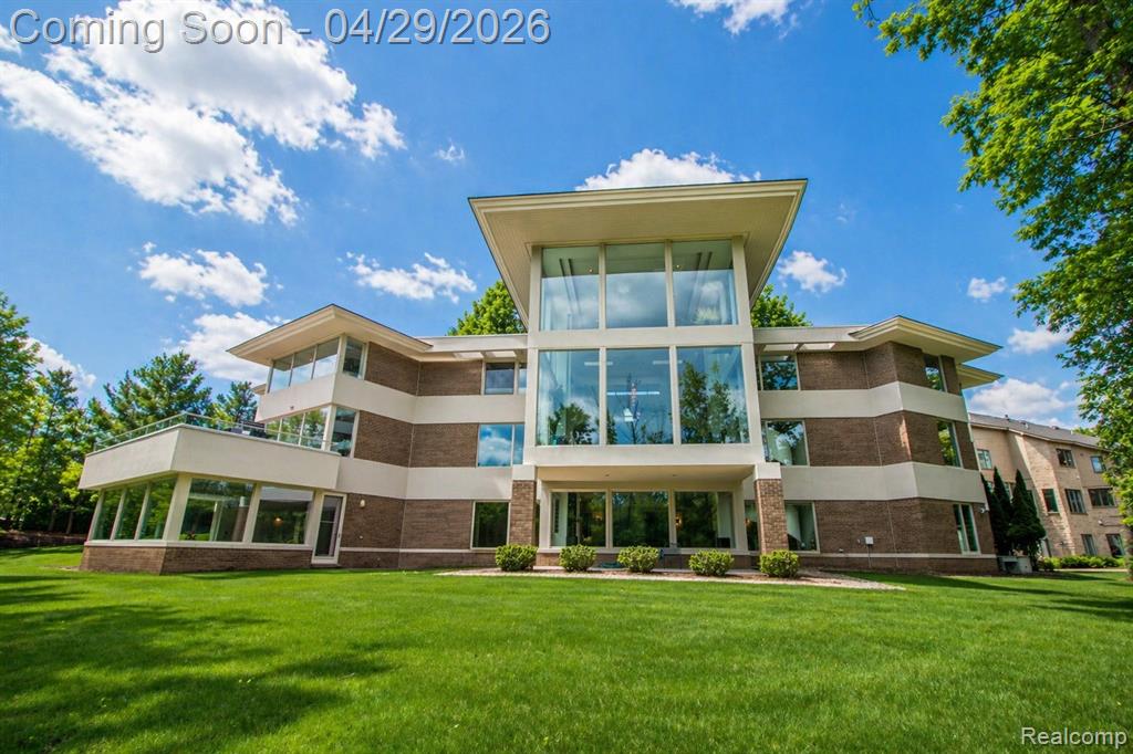 1208 Hidden Lake Drive — photo