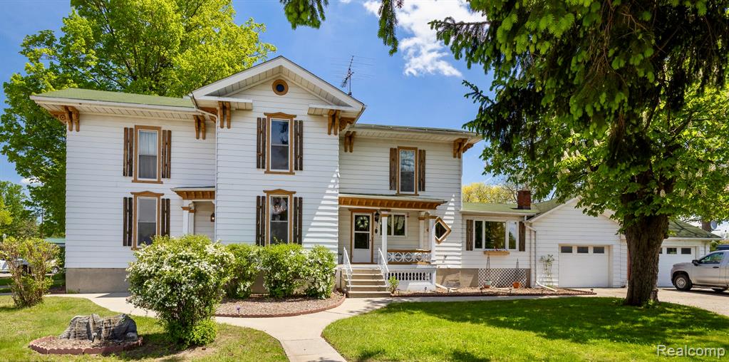 116 E Main Street — photo