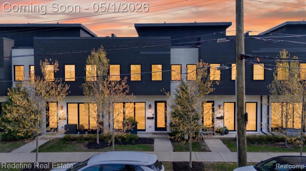 722 E Parent Avenue — photo