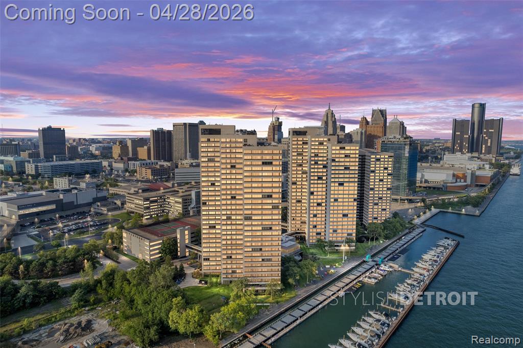 1001 W Jefferson 11B — photo