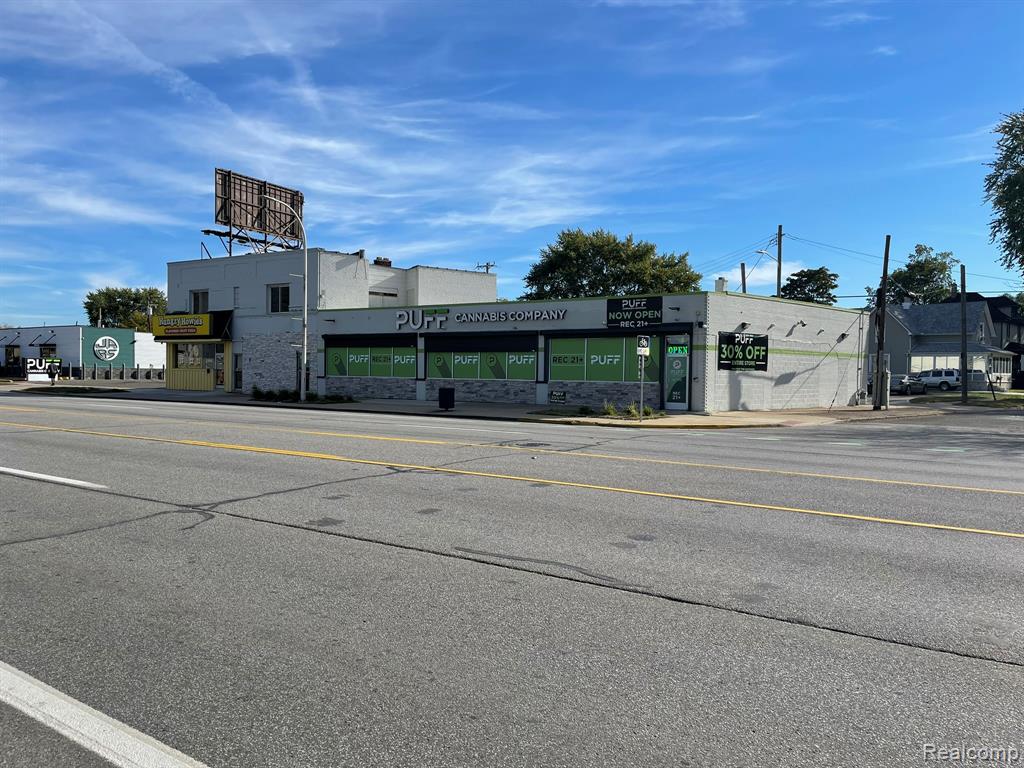 11397 W Jefferson Avenue — photo