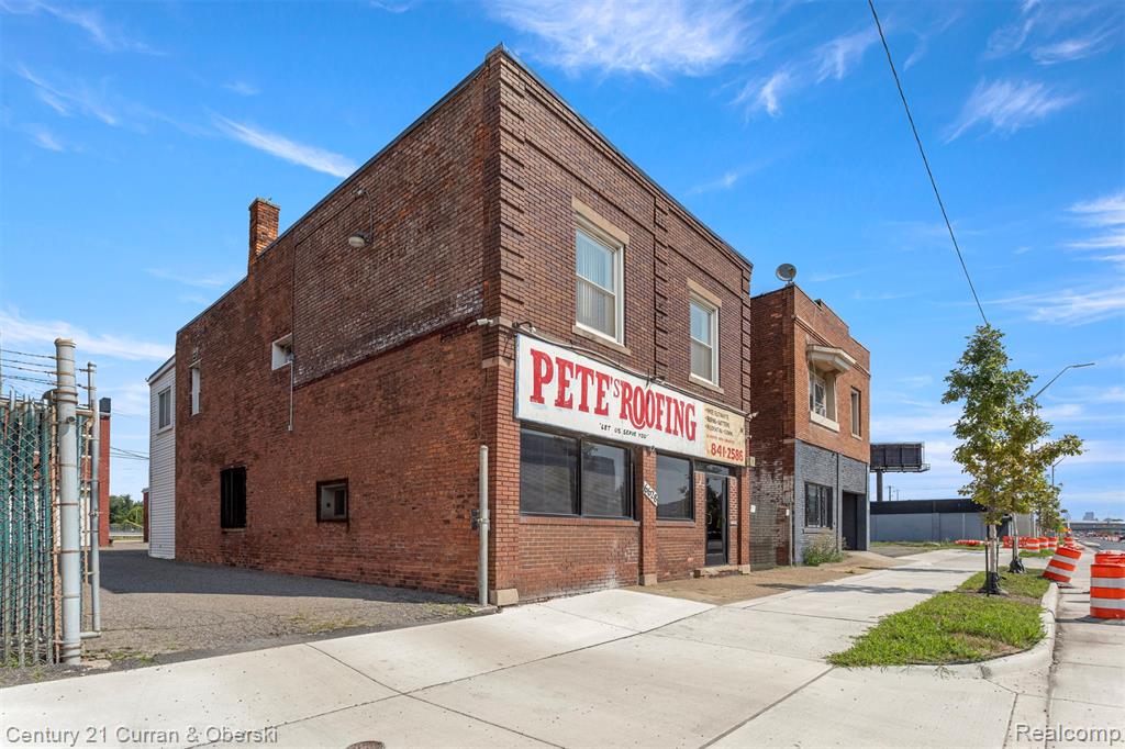6632 W Fort Street — photo