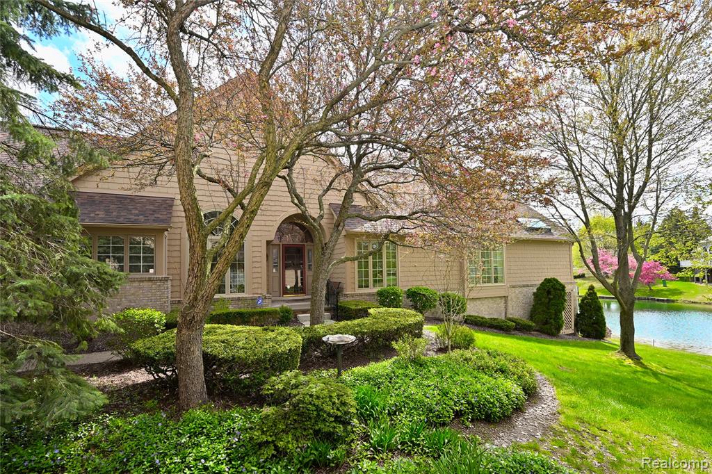 618 Deauville Lane — photo