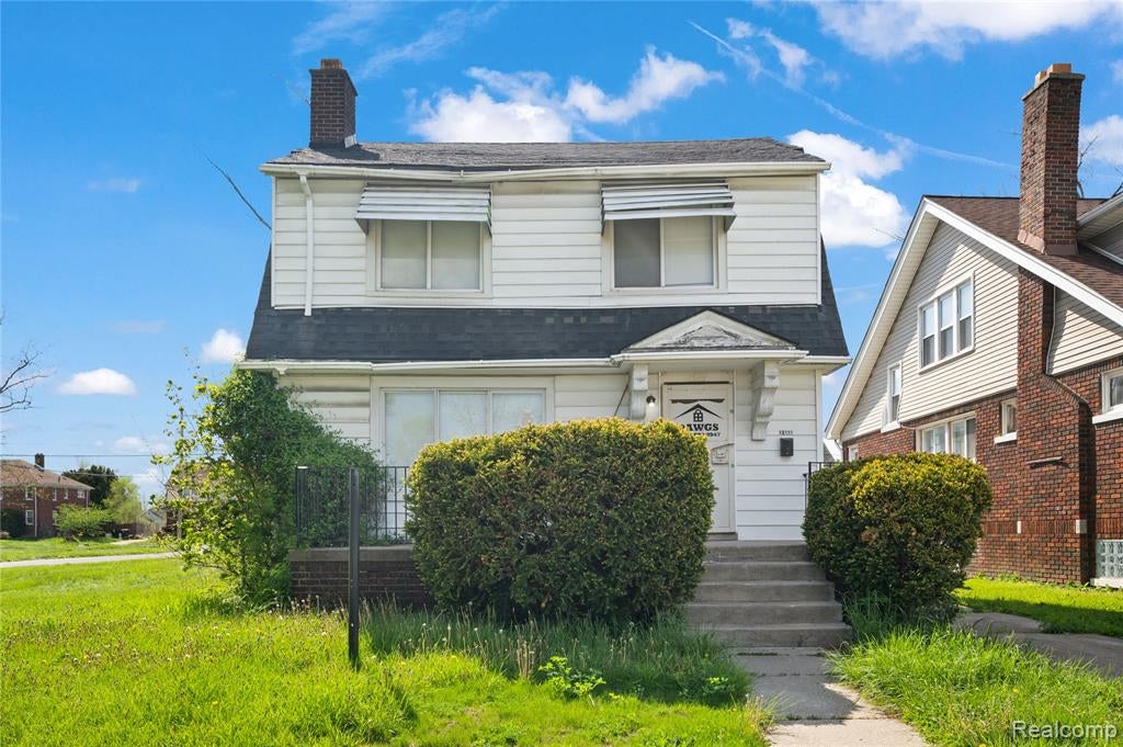 13111 Manor Street — photo