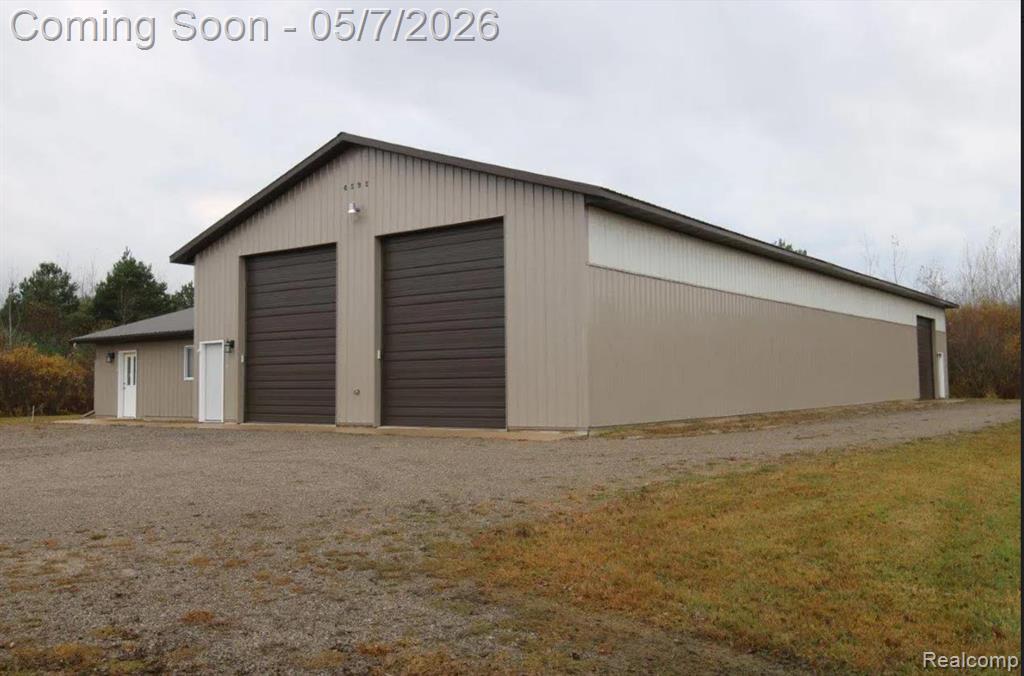 6595 Little Canada Road — photo