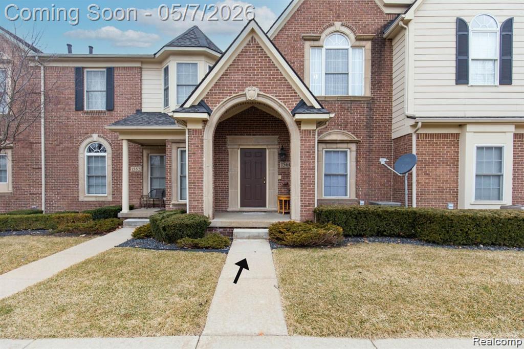 1560 W Lakeview Lane — photo